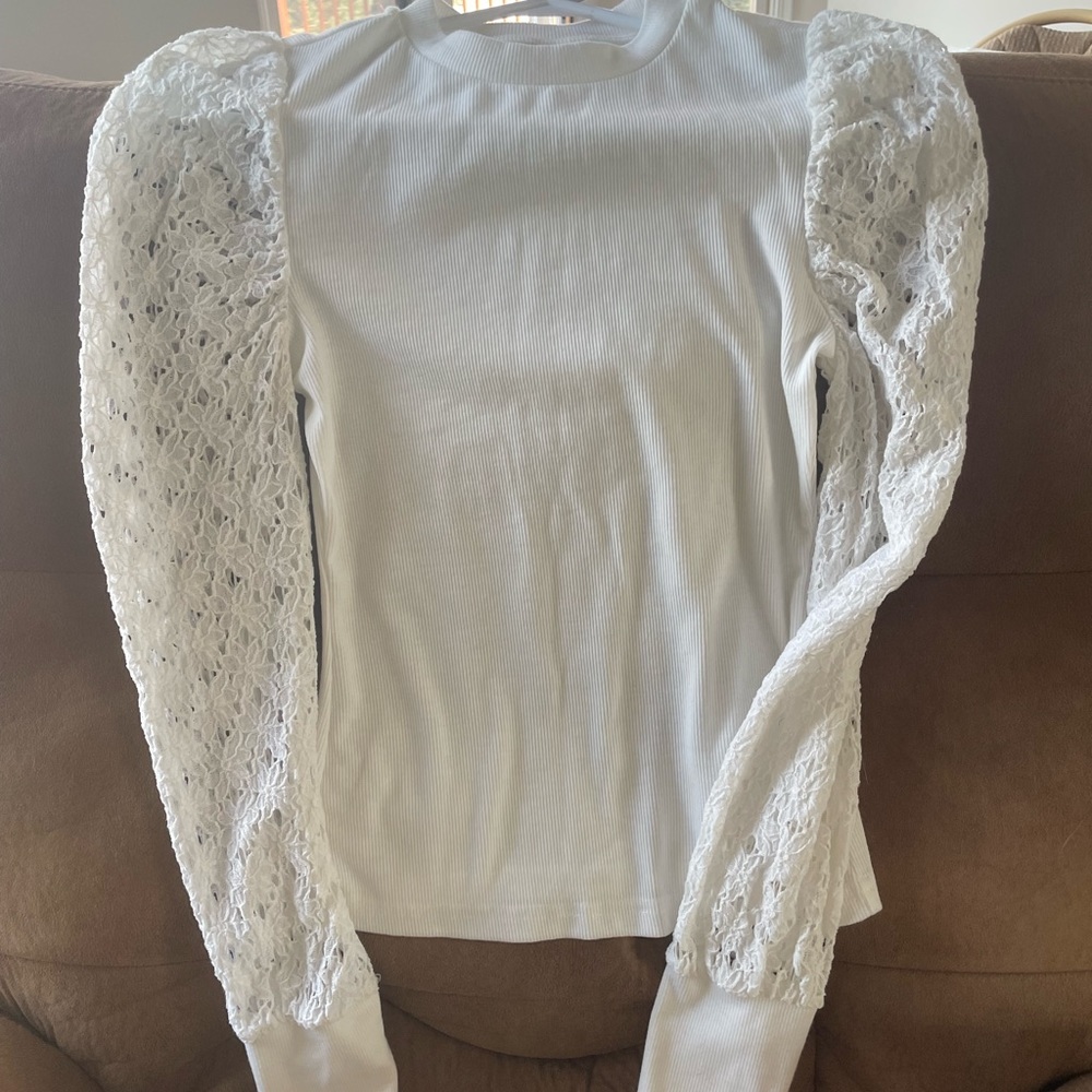 Puff sleeve top - Picture 3 of 3